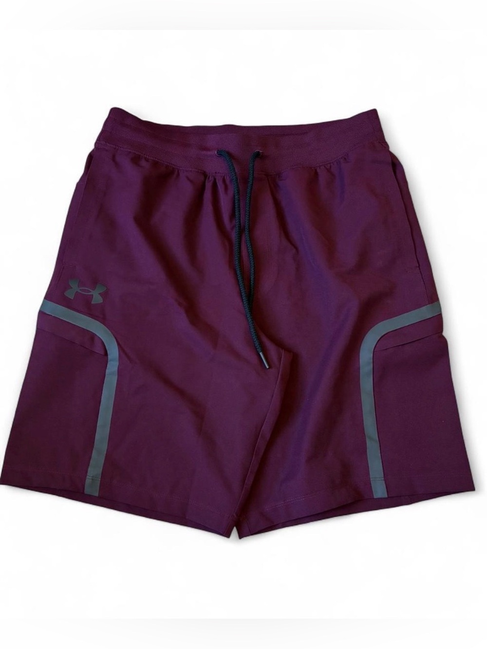 Under Armour Burgundy Elite Cargo Activewear Shorts NWT Large
